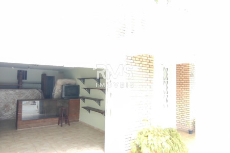 Casa à venda com 4 quartos, sendo 2 suítes,  no Centro, Itu, SP