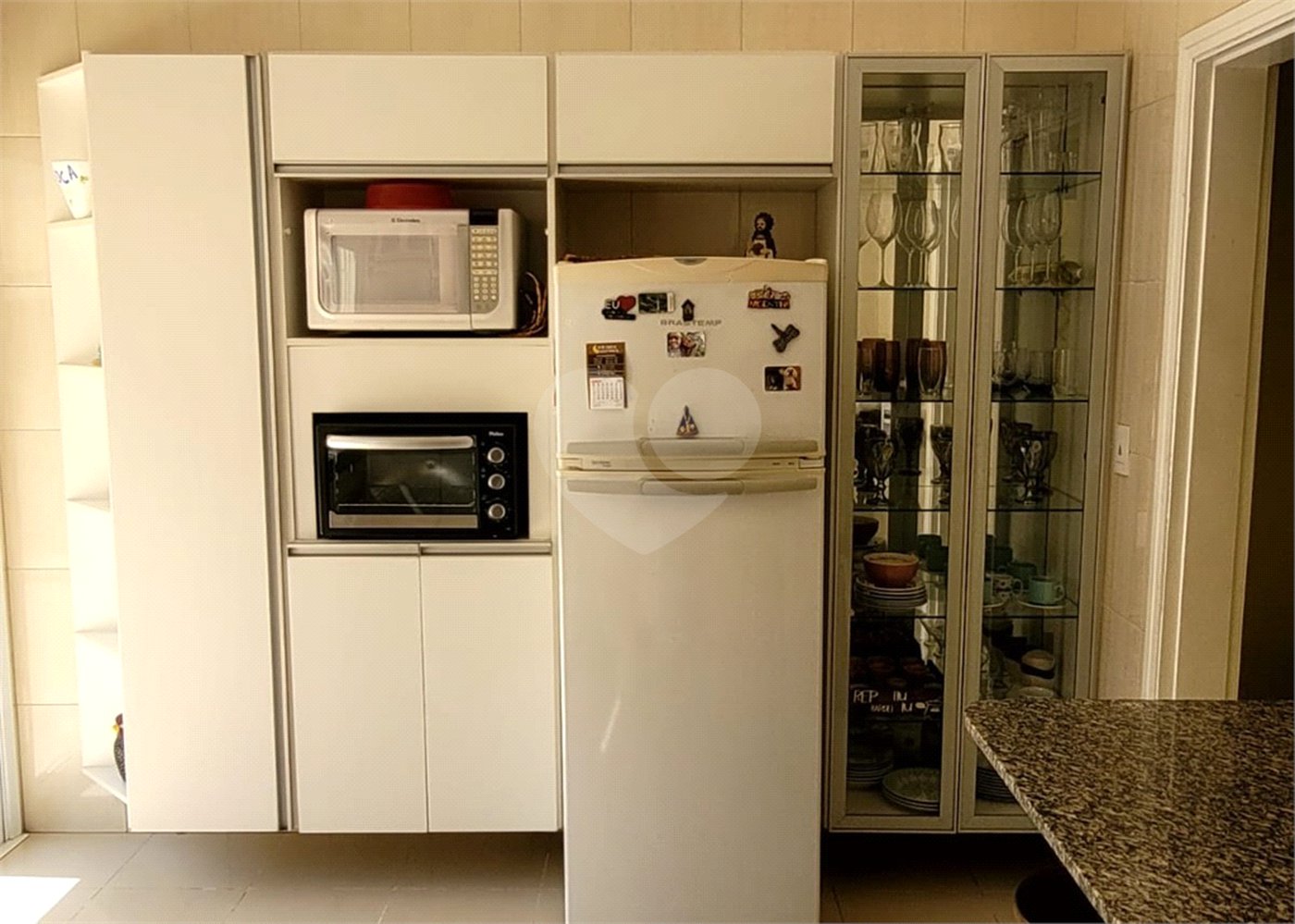 Casa à venda com 3 quartos, sendo 1 suíte, em Jardim Leocádia, Sorocaba, SP