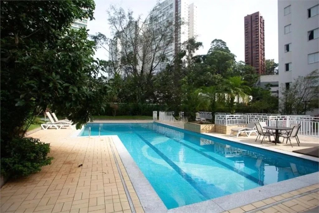 Apartamento à venda com 2 quartos, sendo 1 suíte, em Vila Andrade, São Paulo, SP