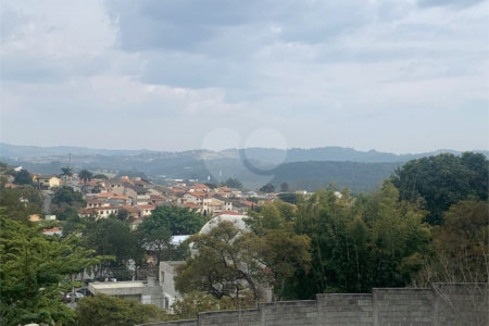 Casa à venda com 3 suítes no condomínio Quadra Real, Atibaia - SP