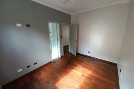 Sobrado à venda com 3 quartos, sendo 1 suíte, em Lar São Paulo, São Paulo, SP