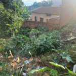 Terreno contendo 345,60 m² de área total.