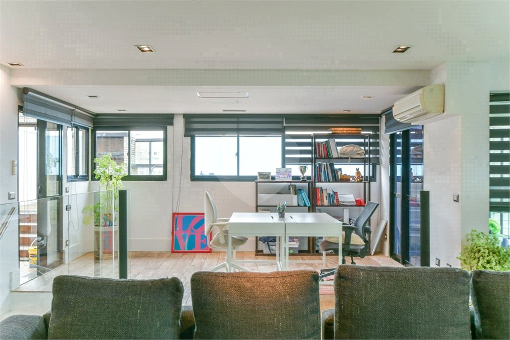 Apartamento à venda com 4 quartos, sendo 2 suítes, em Panamby, São Paulo, SP