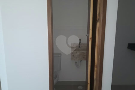 Casa à venda com 2 suítes no condomínio martinha, São Paulo - SP