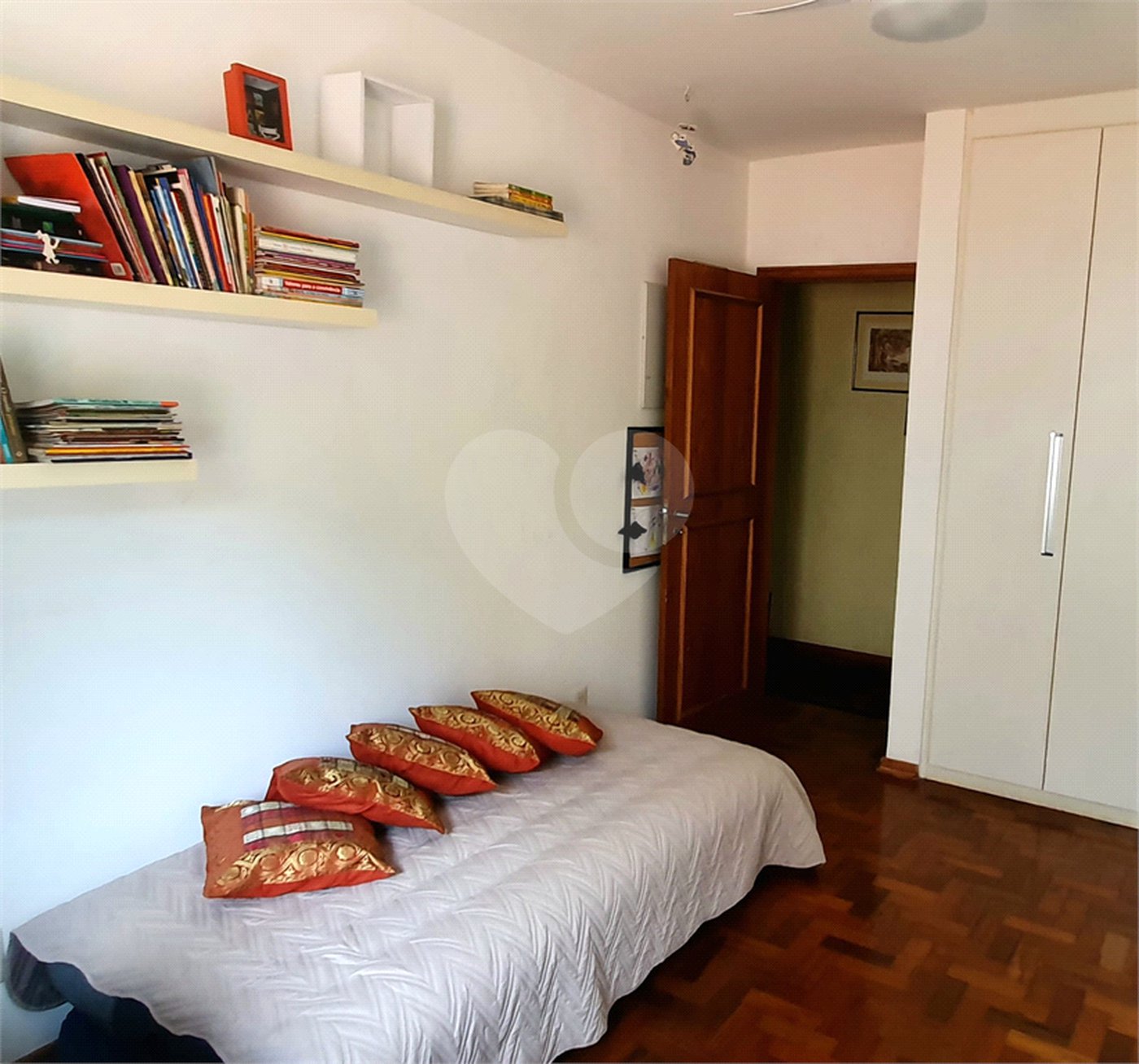Apartamento à venda com 3 quartos, sendo 2 suítes, em Itaim Bibi, São Paulo, SP