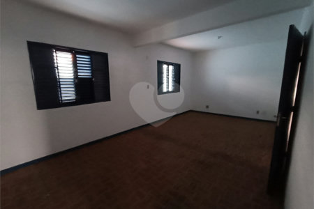 Casa à venda com 3 quartos no Centro, Itapetininga, SP