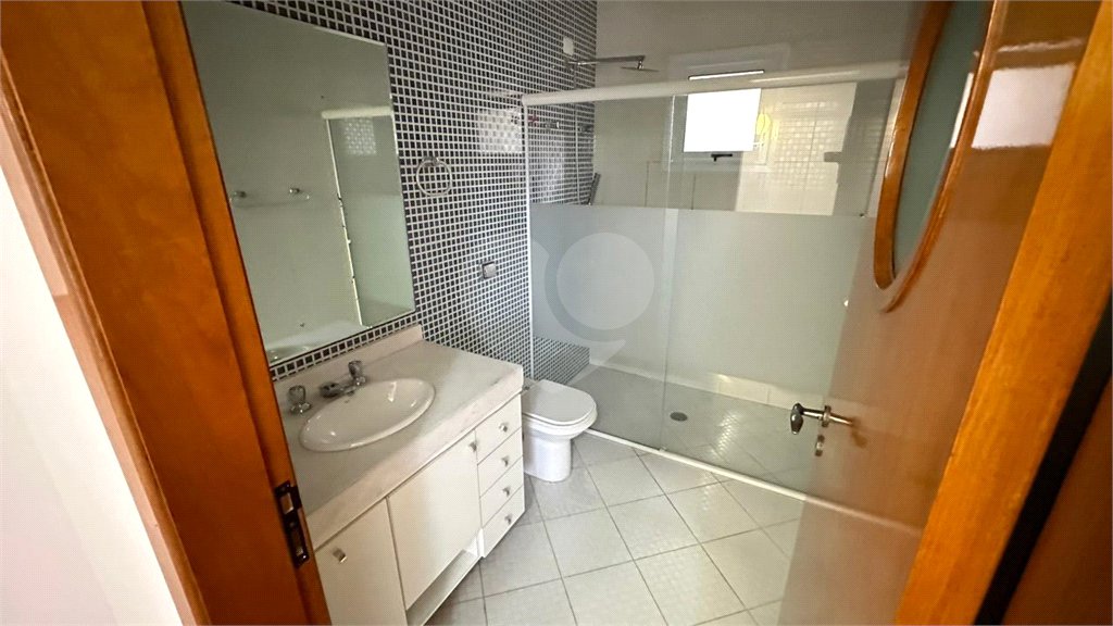 Casa à venda com 4 quartos, sendo 3 suítes, em Vila Galvão, Guarulhos, SP
