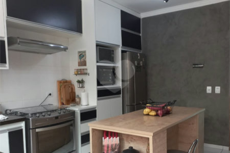 Casa à venda com 3 quartos, sendo 1 suíte,  em Parque São Domingos, São Paulo, SP