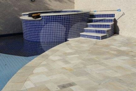 Apartamento à venda com 3 quartos, sendo 1 suíte, em Vila Paulicéia, São Paulo, SP
