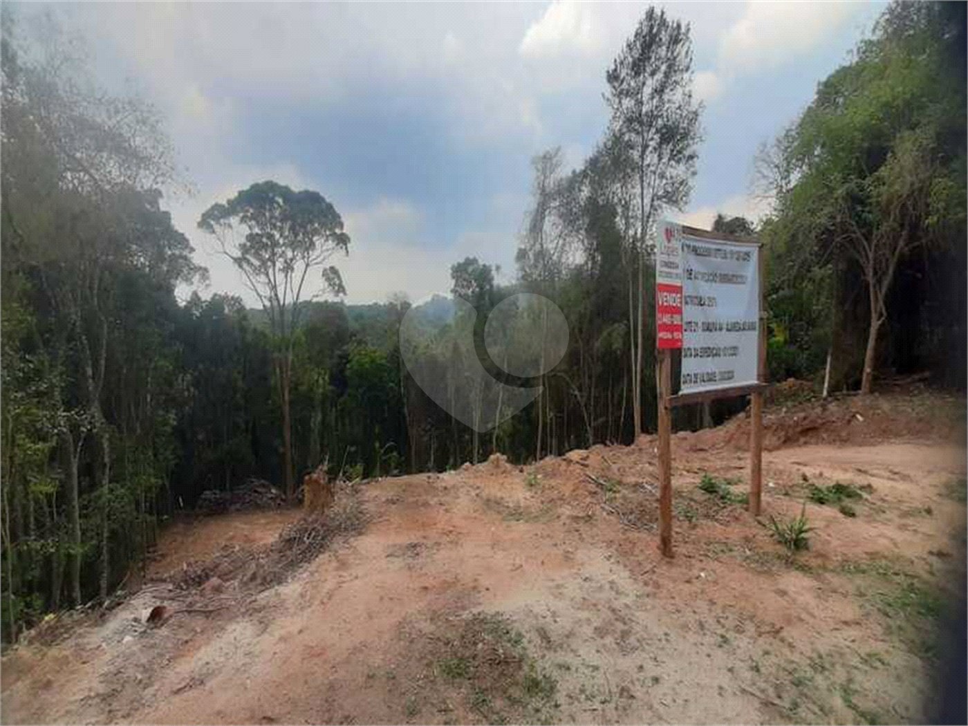 Terreno à venda no condomínio Alpes da Cantareira, Mairiporã - SP