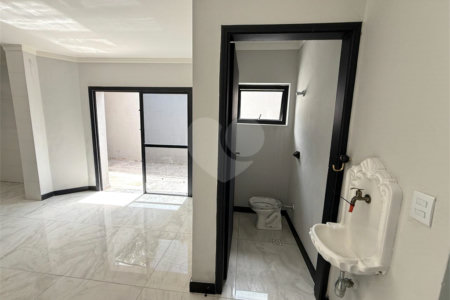 Casa à venda com 3 quartos, sendo 1 suíte, em Vila Rosália, Guarulhos, SP