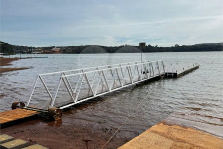 Terreno à venda no condomínio Le Portier Nautic Residence, Piedade - SP