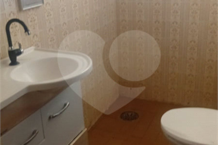 Casa à venda ou para alugar com 7 quartos, sendo 1 suíte,  em Vila Mogilar, Mogi das Cruzes, SP