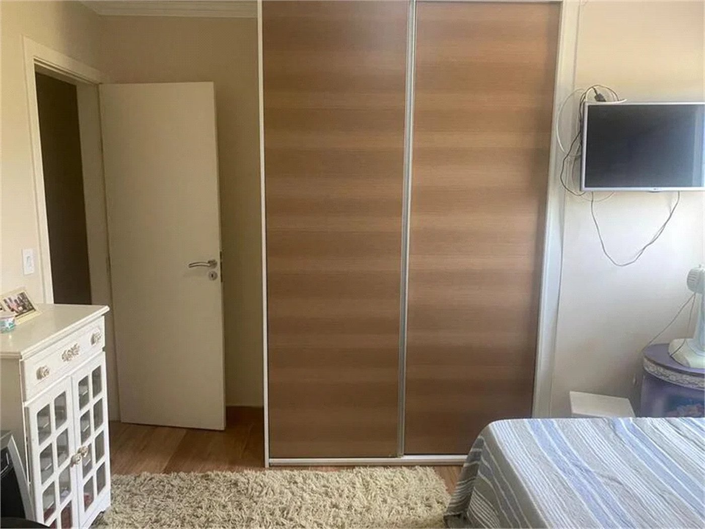 Casa à venda com 4 quartos, sendo 2 suítes, em Jardim Samara, São Paulo, SP