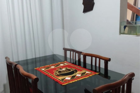 Sobrado à venda com 3 quartos, sendo 1 suíte,  em Jardim Camila, Mogi das Cruzes, SP