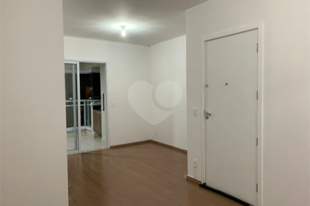 Apartamento à venda com 3 quartos, sendo 1 suíte, em Barra Funda, São Paulo, SP