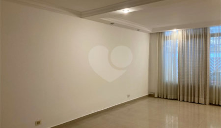 Casa para alugar com 3 quartos, sendo 1 suíte,  em Santo Amaro, São Paulo, SP