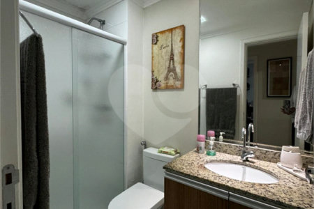Apartamento à venda com 3 quartos, sendo 1 suíte, em Parque Reboucas, São Paulo, SP