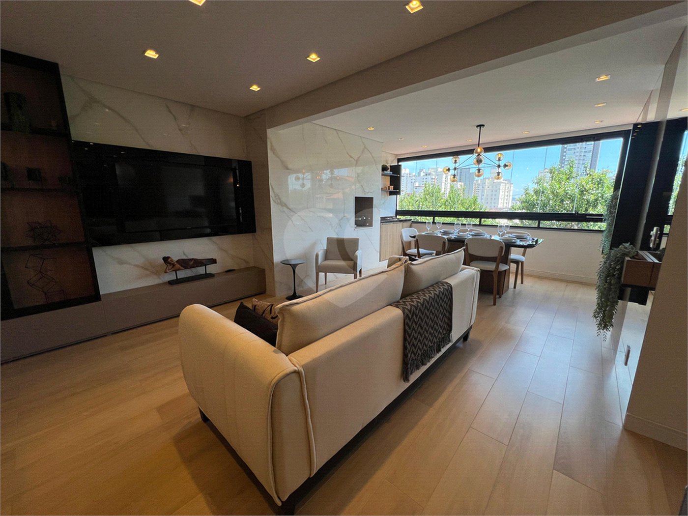 Apartamento à venda com 2 quartos, sendo 1 suíte, em Santa Teresinha, São Paulo, SP