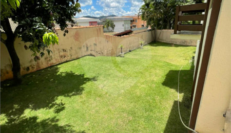 Casa à venda com 3 quartos, sendo 2 suítes, em Jardim do Lago, Bragança Paulista, SP