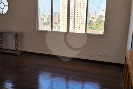 Apartamento à venda com 3 quartos, sendo 1 suíte, em Vila Mariana, São Paulo, SP
