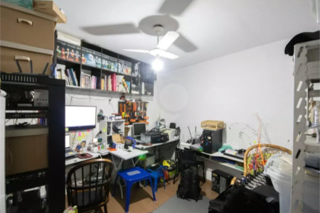 Casa Térrea à venda com 7 quartos em Vila Mazzei, São Paulo, SP