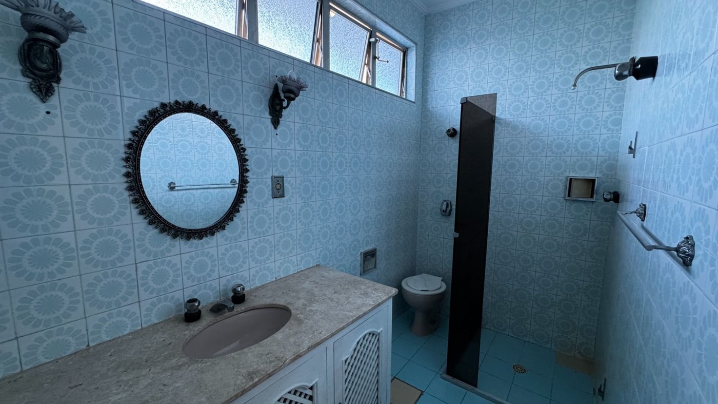 Casa dos Sonhos no Canal 6 – Piscina, Privacidade e 450m² de Terreno