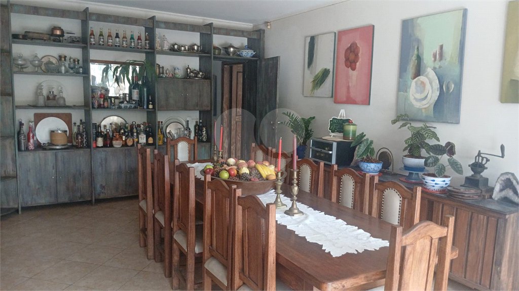 Sobrado à venda com 4 quartos, sendo 2 suítes, em Interlagos, São Paulo, SP