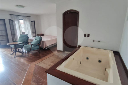 Casa à venda com 4 quartos, sendo 1 suíte, em Jardim Lídia, São Paulo, SP