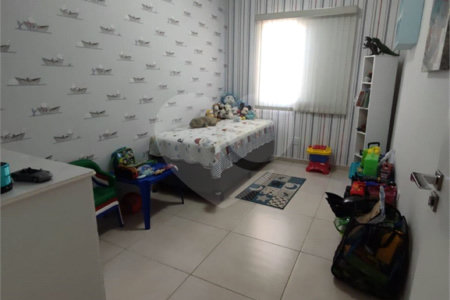 Apartamento à venda com 3 quartos, sendo 2 suítes,  em Jardim Camila, Mogi das Cruzes, SP