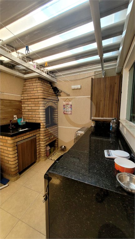 Sobrado à venda com 3 quartos, sendo 1 suíte, em Vila Nivi, São Paulo, SP