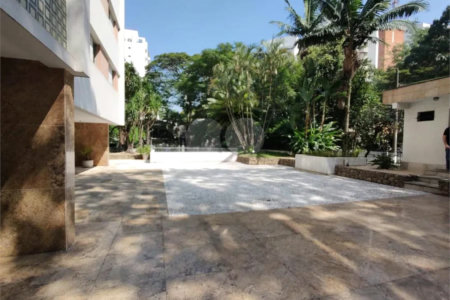 Apartamento à venda com 4 quartos, sendo 1 suíte, em Brooklin Paulista, São Paulo, SP