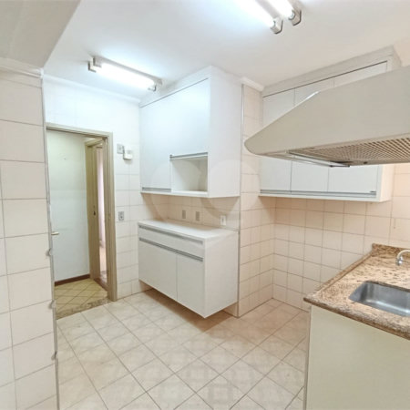 Apartamento à venda com 3 quartos, sendo 1 suíte, no Centro, Ribeirão Preto, SP