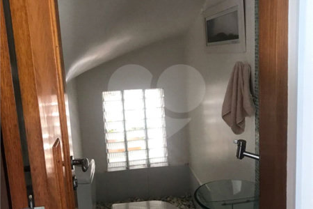 Casa à venda com 4 quartos, sendo 2 suítes,  no condomínio Conjunto Residencial Green Village I, Mogi das Cruzes - SP