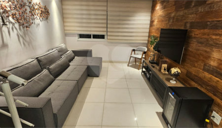 Sobrado à venda com 3 suítes em Vila Alexandria, São Paulo, SP