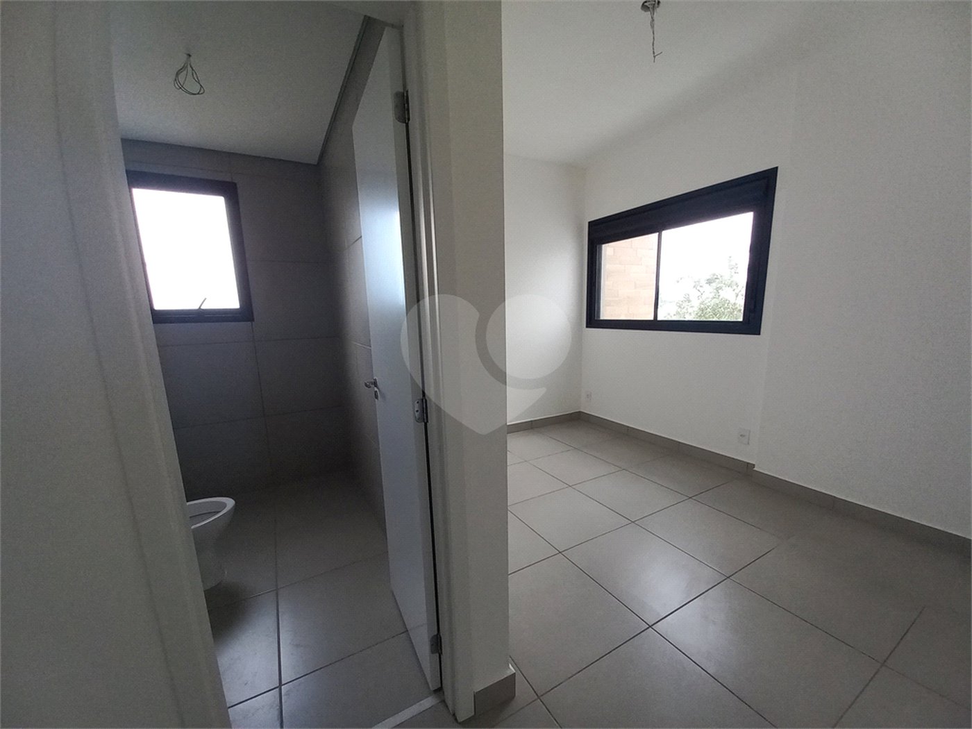 Apartamento à venda com 2 quartos, sendo 1 suíte,  em Além Ponte, Sorocaba, SP