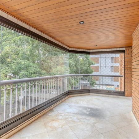 Apartamento à venda com 4 suítes em Moema, São Paulo, SP