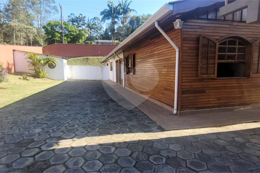 Casa à venda com 3 quartos, sendo 2 suítes,  em Mantiqueira, Mairiporã, SP