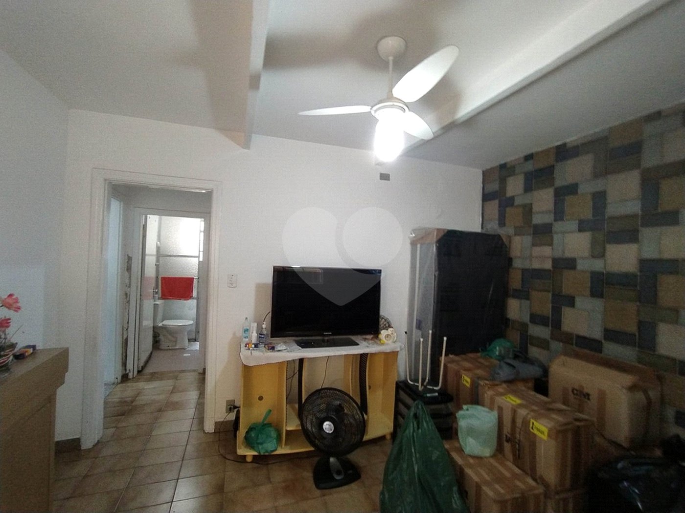 Casa à venda com 6 quartos, sendo 2 suítes, em Chora Menino, São Paulo, SP