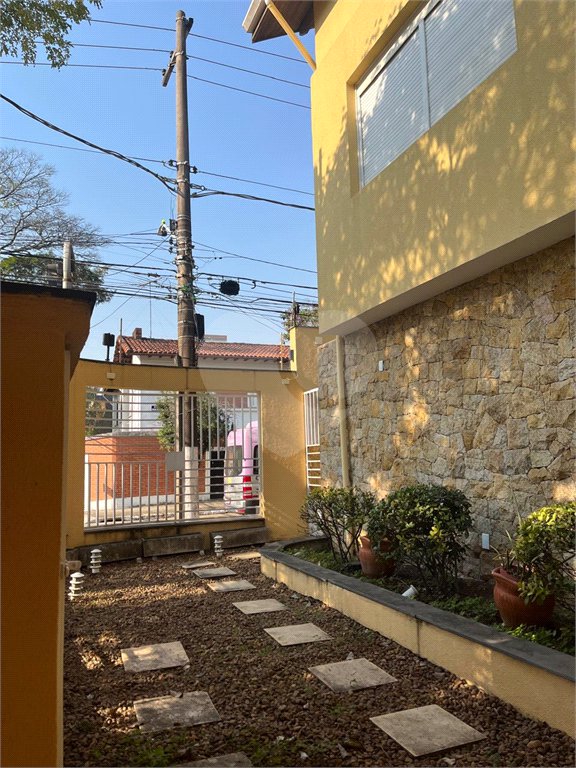 Sobrado à venda com 4 quartos, sendo 1 suíte,  em Vila Cordeiro, São Paulo, SP