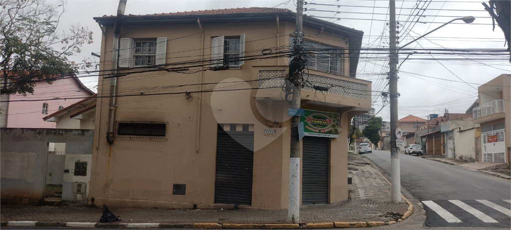 Sobrado à venda com 4 quartos em Calmon Viana, Poá, SP