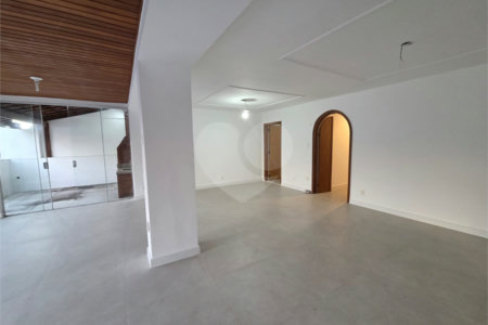 Cobertura à venda ou para alugar com 3 quartos, sendo 1 suíte, em Tijuca, Rio de Janeiro, RJ