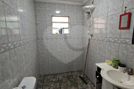 Casa à venda com 4 quartos, sendo 1 suíte,  em Vila Santa Maria, Guarulhos, SP