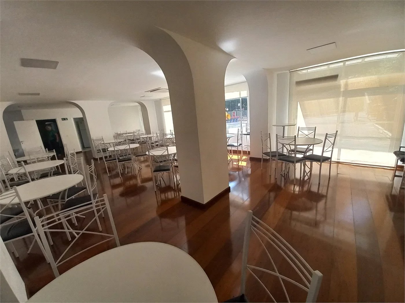Apartamento à venda com 3 quartos, sendo 1 suíte,  em Vila Andrade, São Paulo, SP