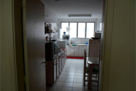 Apartamento à venda com 3 quartos, sendo 1 suíte, em Jardim Paulista, São Paulo, SP