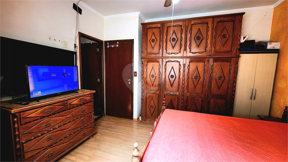 Casa à venda com 4 quartos, sendo 1 suíte, em Jardim Nova Época, Araraquara, SP
