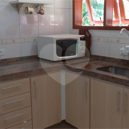 Casa para alugar com 3 quartos, sendo 1 suíte, no condomínio Itaembu, Itatiba - SP