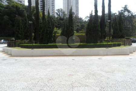 Cobertura à venda com 6 suítes em Jardim Marajoara, São Paulo, SP