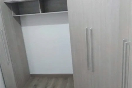 Sobrado à venda com 3 quartos em Jardim Estela Mari, Cotia, SP