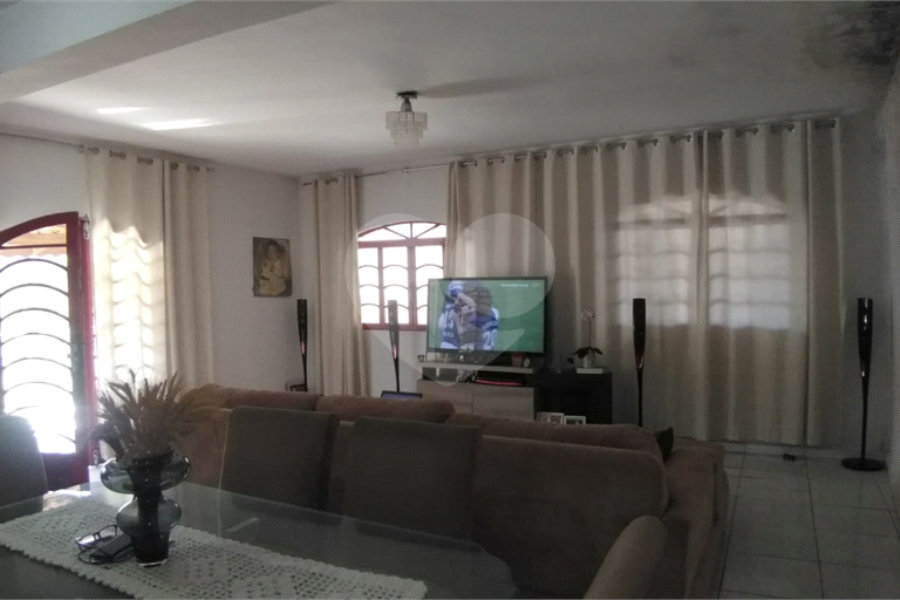 Casa à venda com 2 quartos, sendo 1 suíte, em Capoavinha, Mairiporã, SP